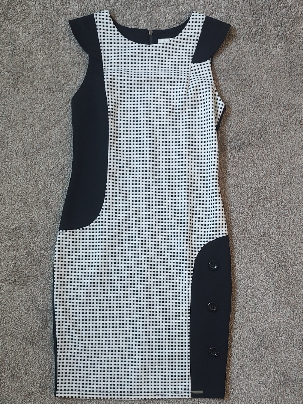 New With Tags Size T1 Black & White Dress